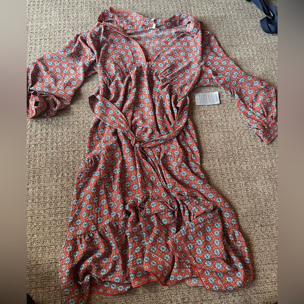 Max Studio Red and Blue Long Sleeve Dress